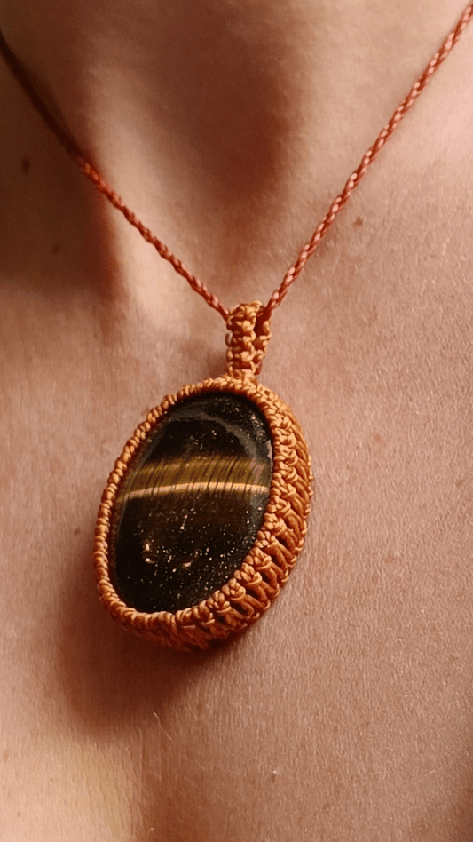 Woensdag 21 en 28 januari Workshop macrame Halsketting met edelsteen 2 lessen