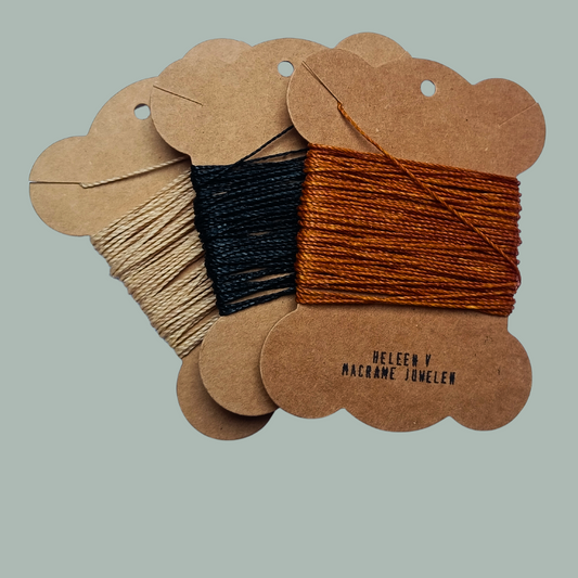 10m Touw 1mm linhasita op een opbergkaartje in verschillende kleuren