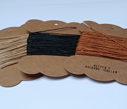 10m Touw 1mm linhasita op een opbergkaartje in verschillende kleuren