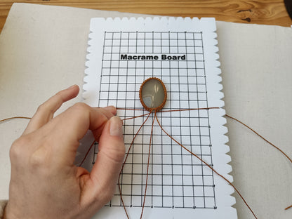 Zaterdag 15 november Workshop Halsketting met edelsteen in macrame
